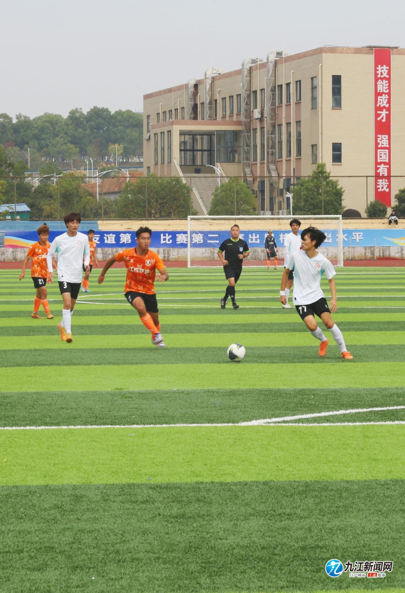 多面手扎莱 多面手扎莱