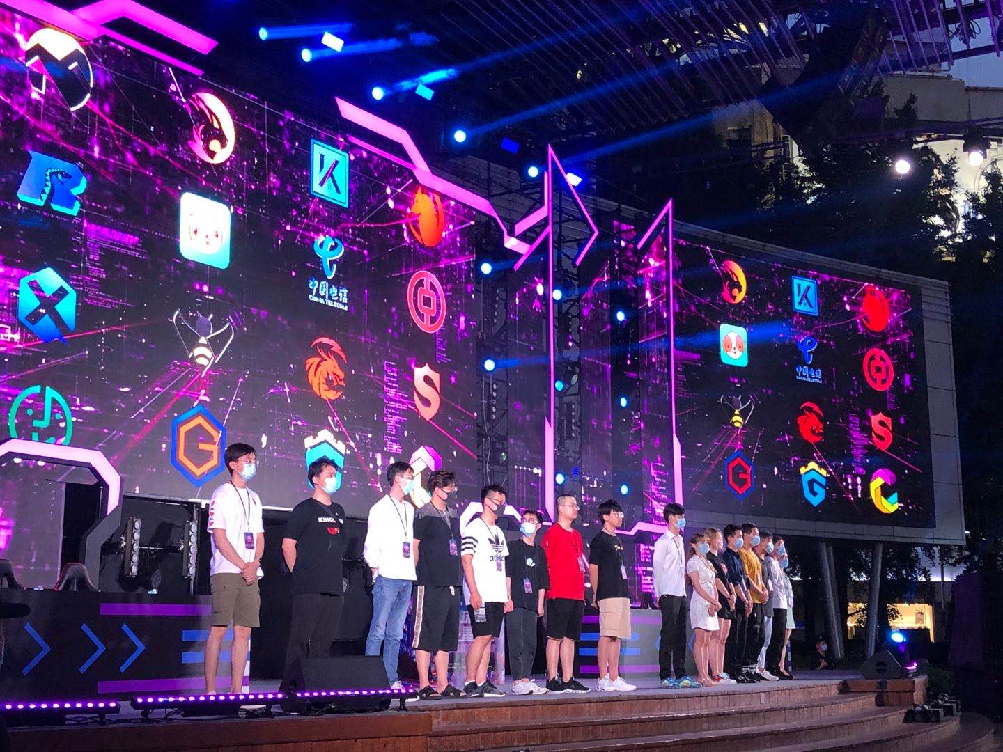 在面对紧密 在面对紧密