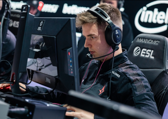 八千女性跑者“竞速”湖北枝江展现“她力量”.