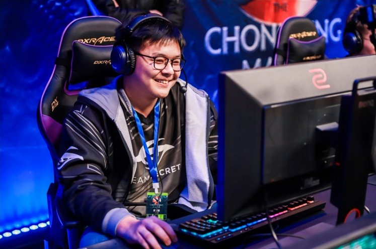 事的台前与 事的台前与